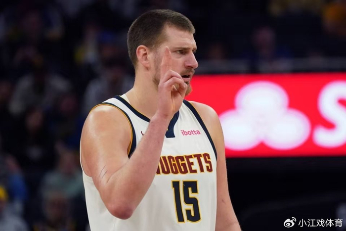星空体育app-近3战场均36+6！因大伤29岁才迎来巅峰，约基奇：愿一直和他打球|默里|爵士|掘金|尼古拉-约基奇|NBA常规赛_新浪体育_新浪新闻
