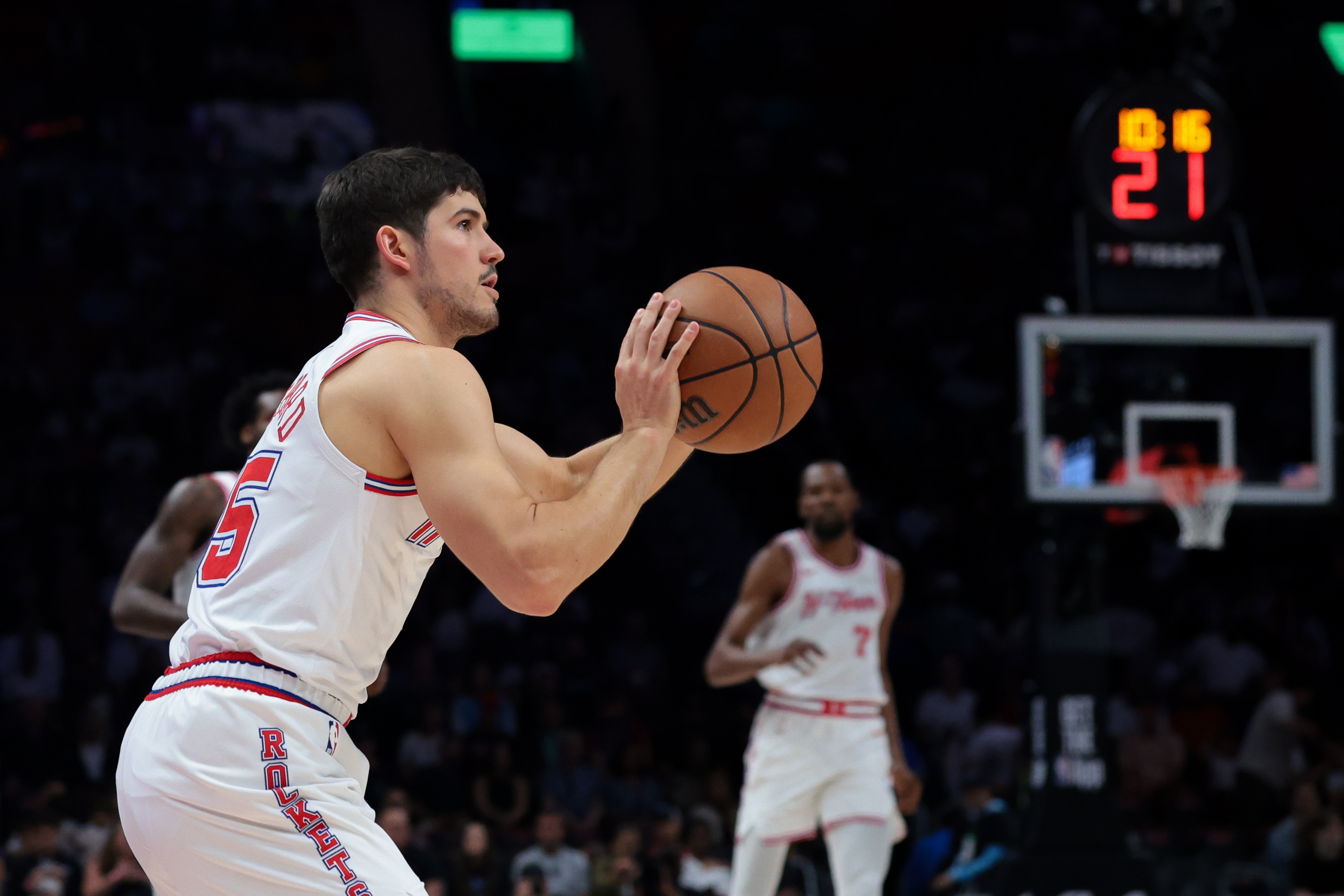 星空足球直播-杜兰特谈谢泼德：投篮不顺的时候就要去做其他事 他今晚做到了